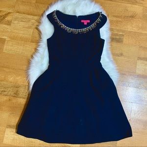 Betsey Johnson Sleeveless Jewel-Neck Dress Pockets